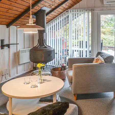 3 Bedroom Stunning Home In Ansager 別荘